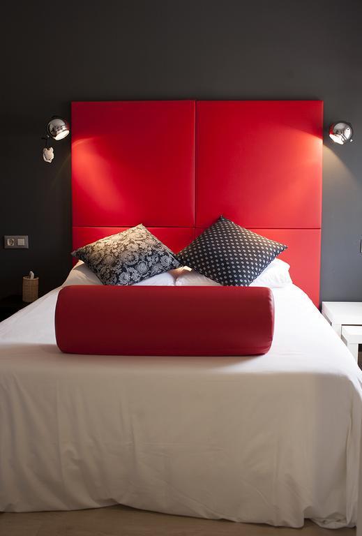 Hostal Totsompops Colera Luaran gambar