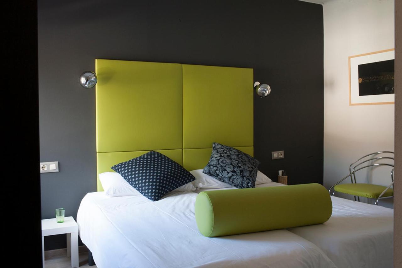 Hostal Totsompops Colera Luaran gambar